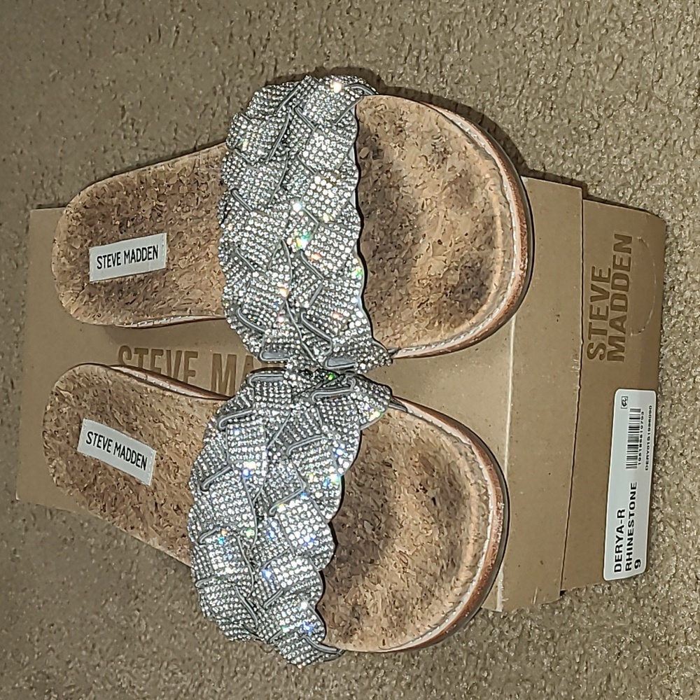 Steve Madden Derya-R Sandals